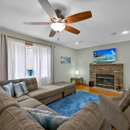 Вилла Poconos Peaceful Retreat - Families & Large Groups Tobyhanna Экстерьер фото