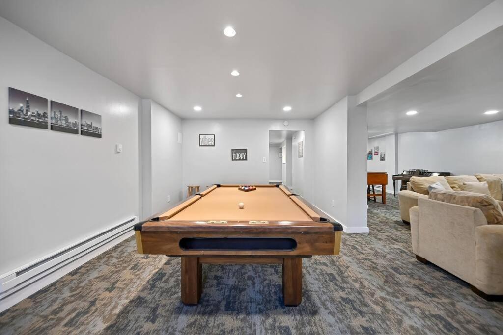 Вилла Poconos Peaceful Retreat - Families & Large Groups Tobyhanna Экстерьер фото